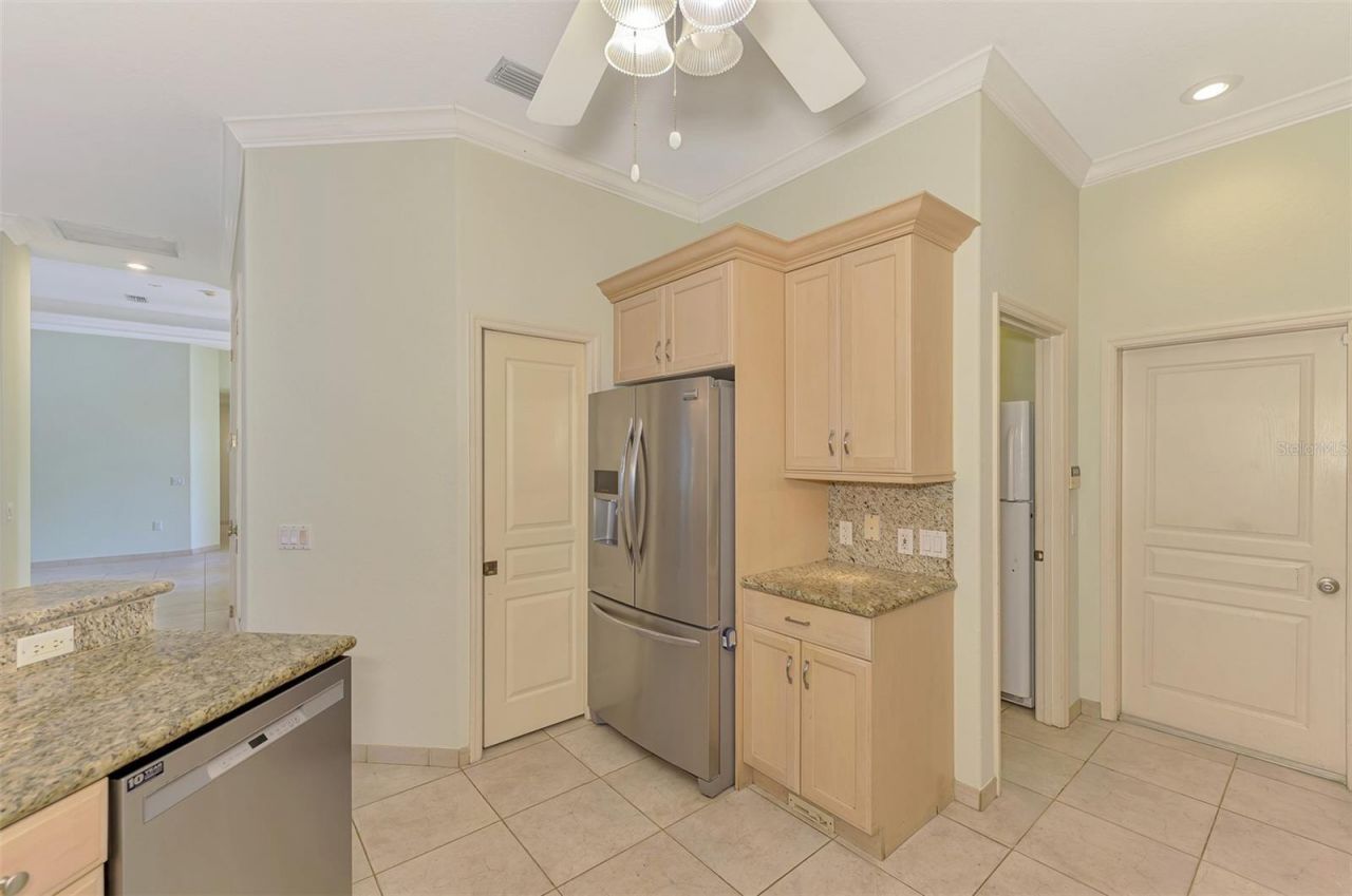 4708 Sweetmeadow Circle, Sarasota, FL 34238 Photo