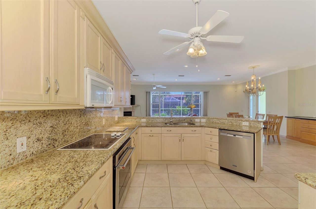 4708 Sweetmeadow Circle, Sarasota, FL 34238 Photo