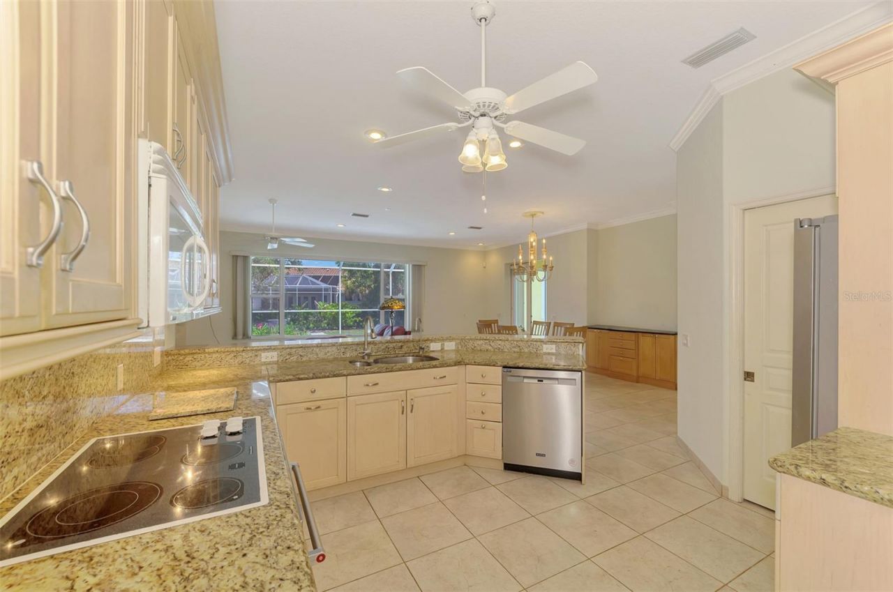 4708 Sweetmeadow Circle, Sarasota, FL 34238 Photo