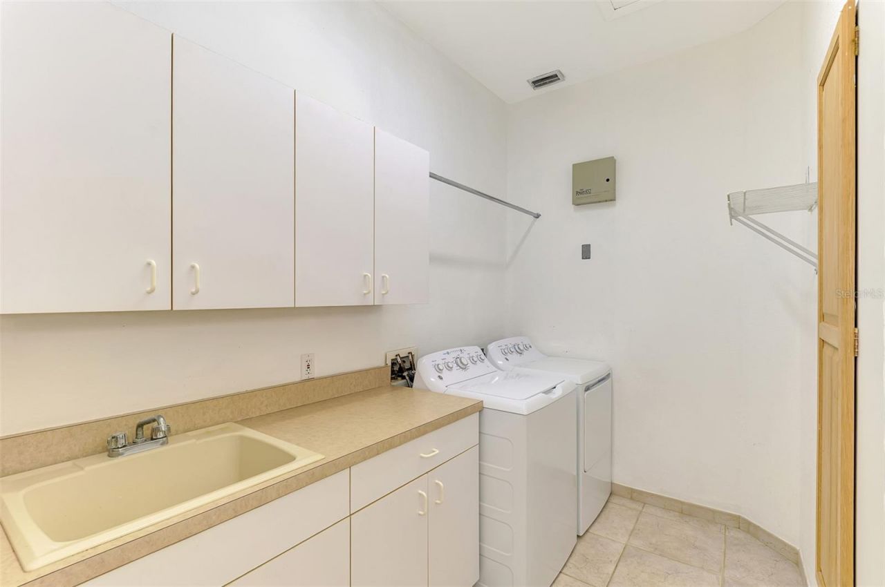 4708 Sweetmeadow Circle, Sarasota, FL 34238 Photo