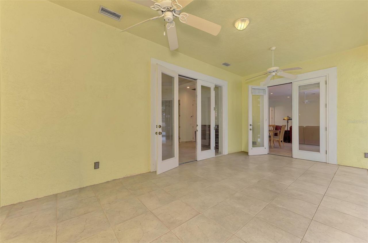 4708 Sweetmeadow Circle, Sarasota, FL 34238 Photo