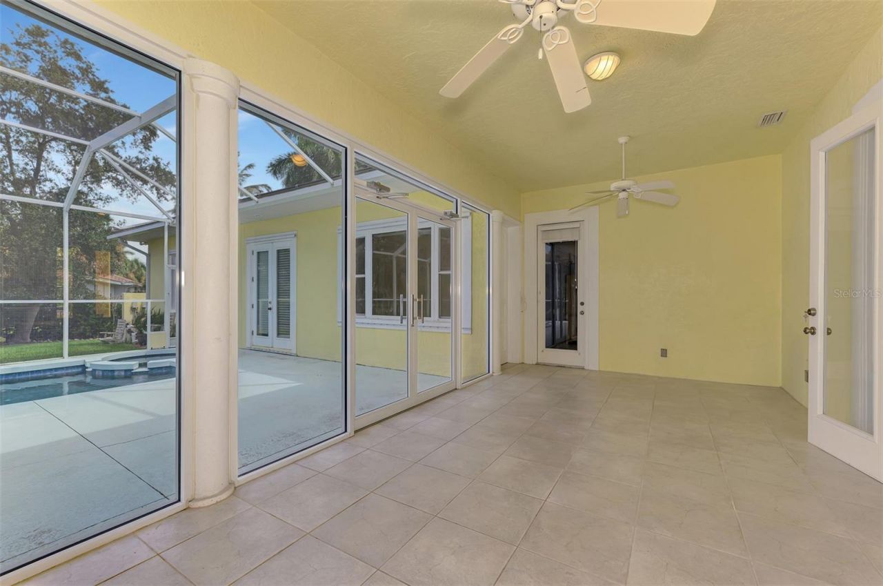 4708 Sweetmeadow Circle, Sarasota, FL 34238 Photo