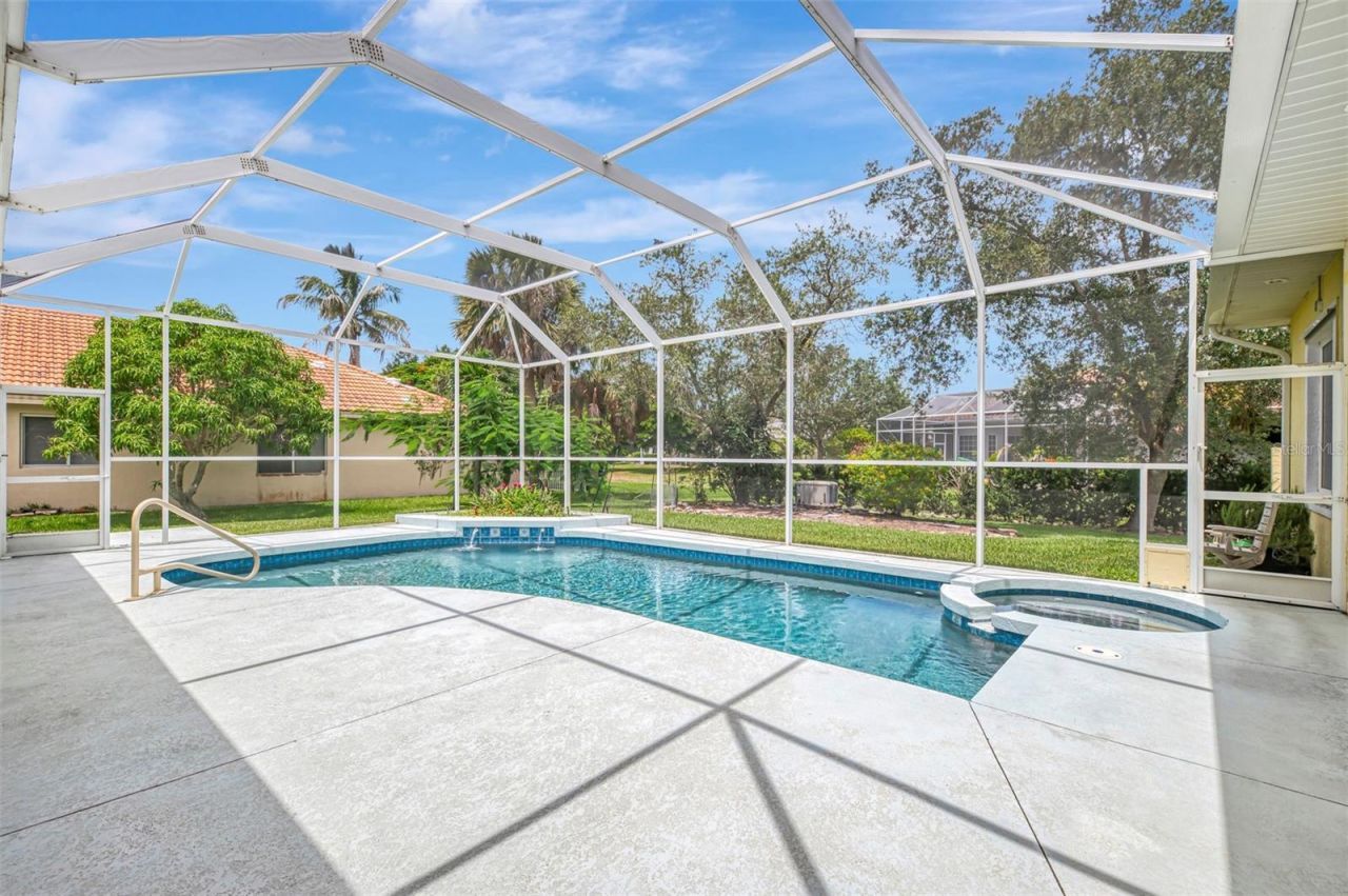 4708 Sweetmeadow Circle, Sarasota, FL 34238 Photo