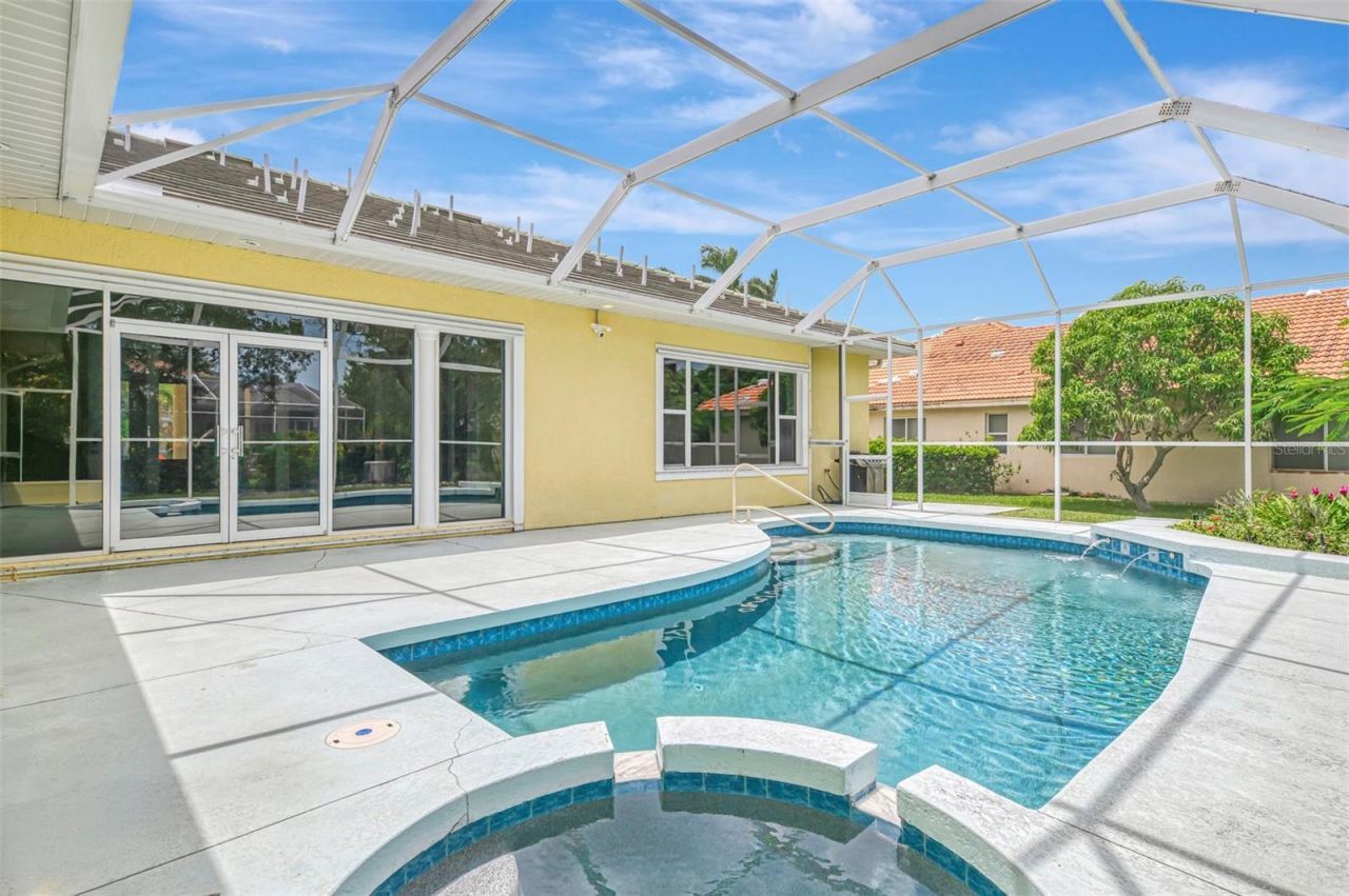 4708 Sweetmeadow Circle, Sarasota, FL 34238 Photo
