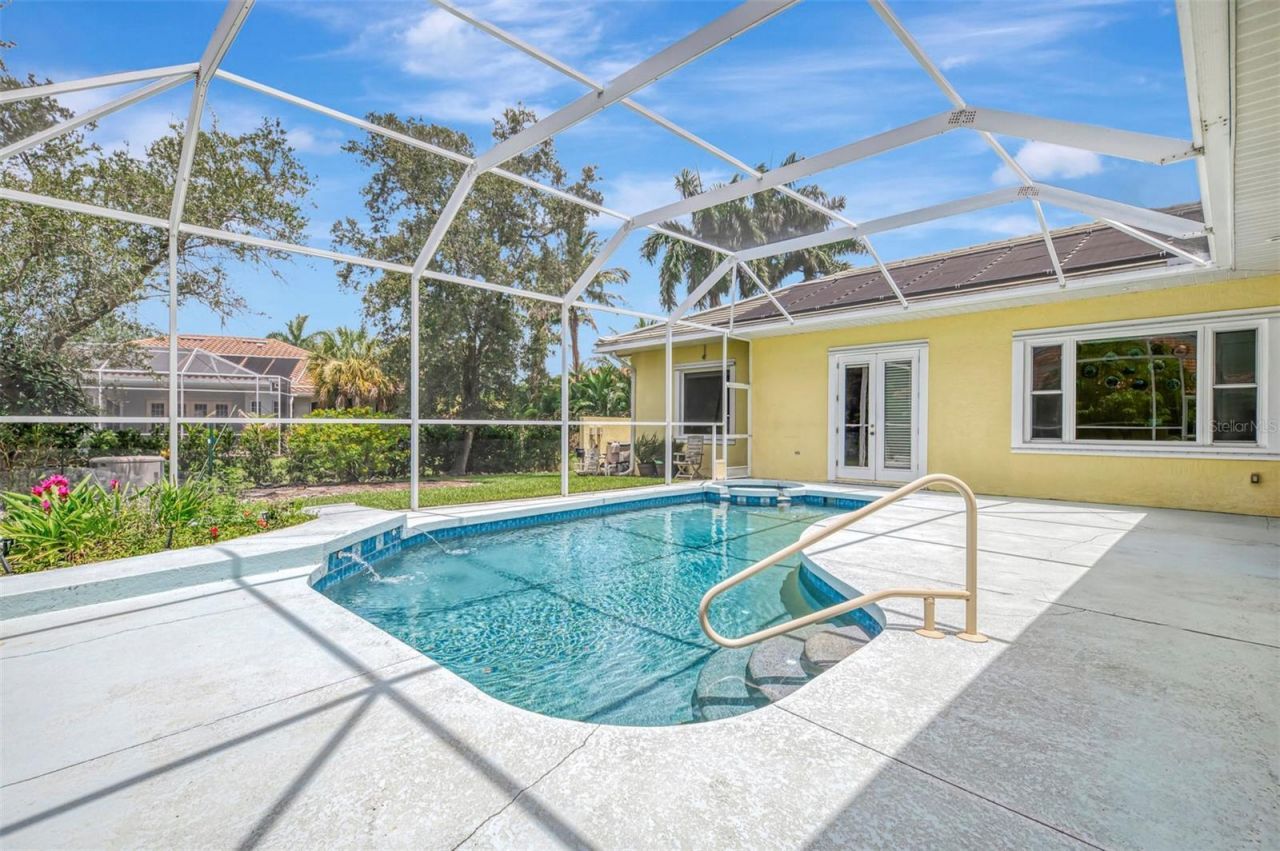 4708 Sweetmeadow Circle, Sarasota, FL 34238 Photo