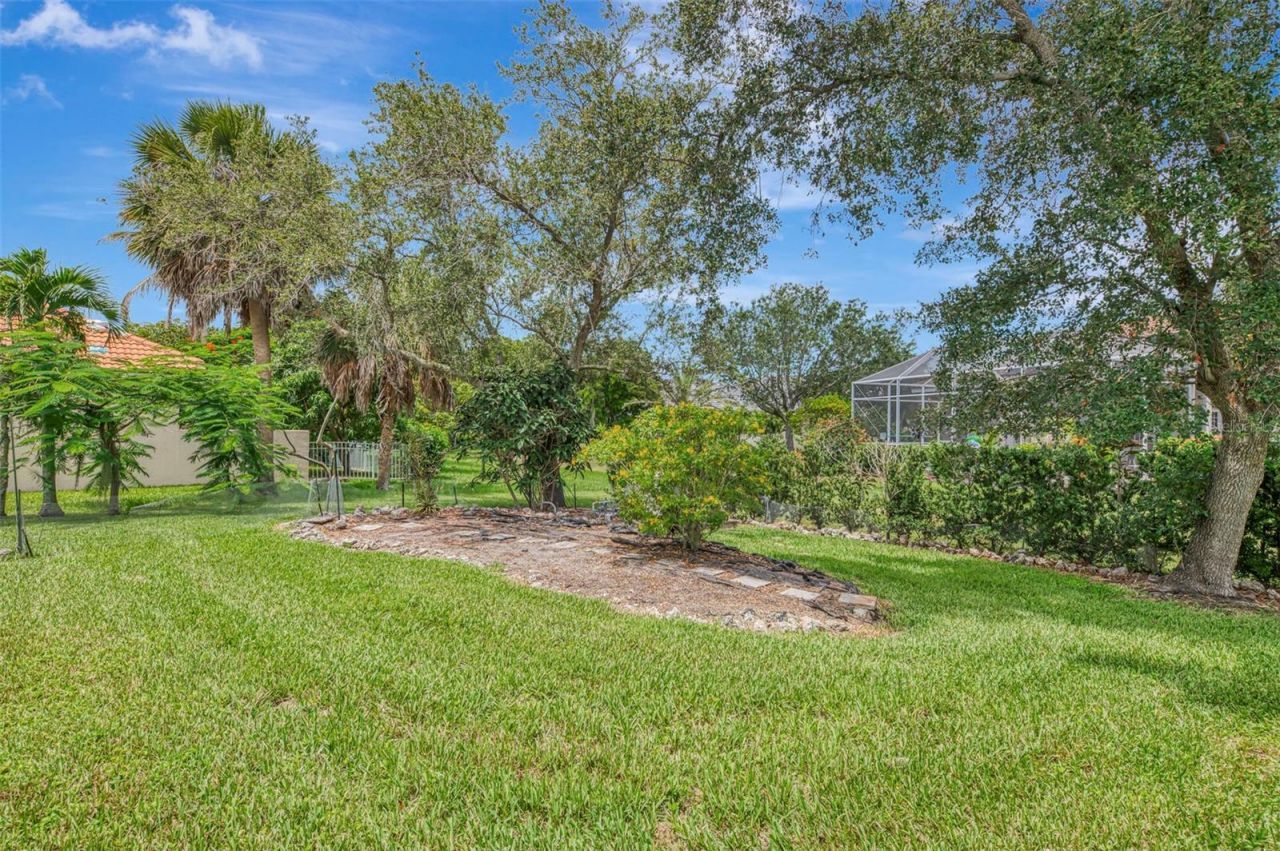 4708 Sweetmeadow Circle, Sarasota, FL 34238 Photo