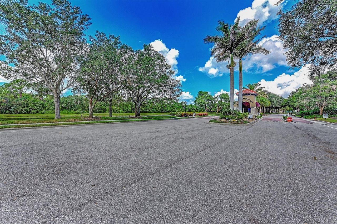 4708 Sweetmeadow Circle, Sarasota, FL 34238 Photo