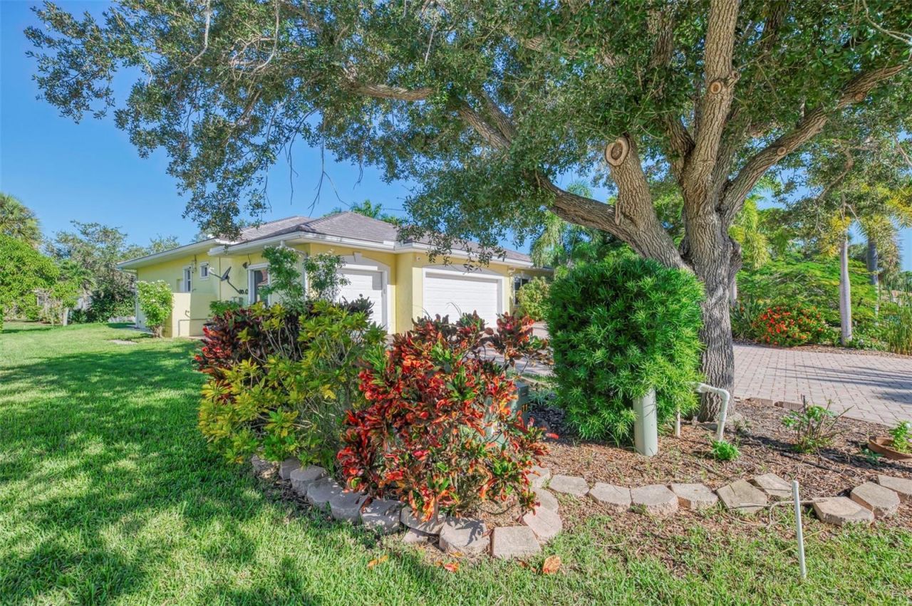 4708 Sweetmeadow Circle, Sarasota, FL 34238 Photo
