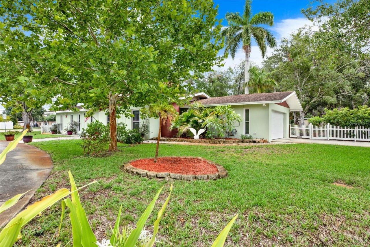 5790 150th Avenue N, Clearwater, FL 33760 Photo