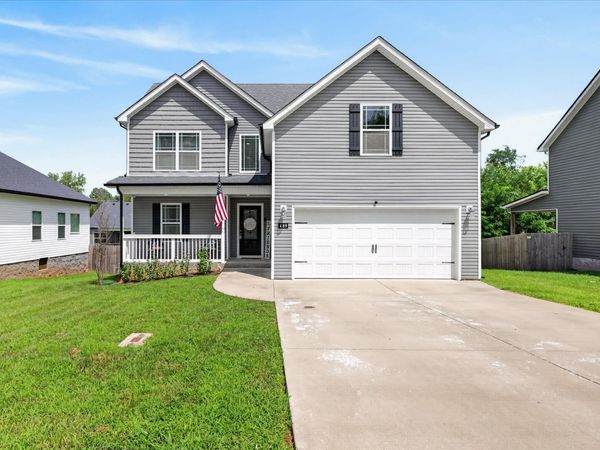 489 Woodtrace Dr , Clarksville, TN 37042
