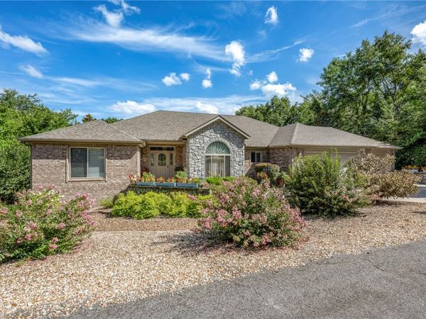 10 Oniell Circle , Bella Vista, AR 72715