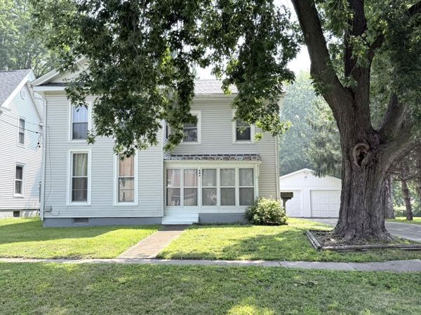427 DAY Street, Galesburg, IL 61401