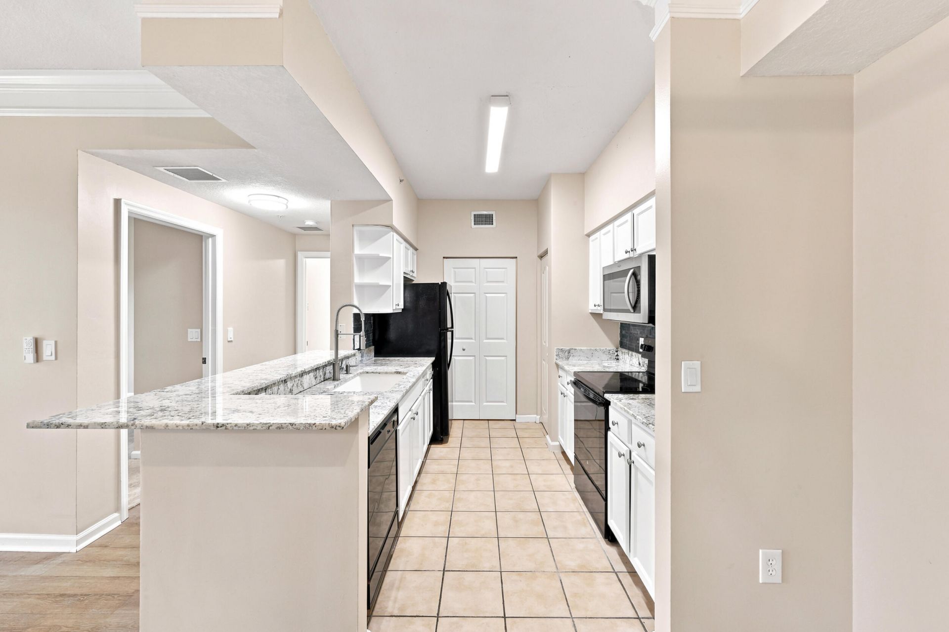 9857 Baywinds Drive, Unit 9112, West Palm Beach, FL 33411 Photo