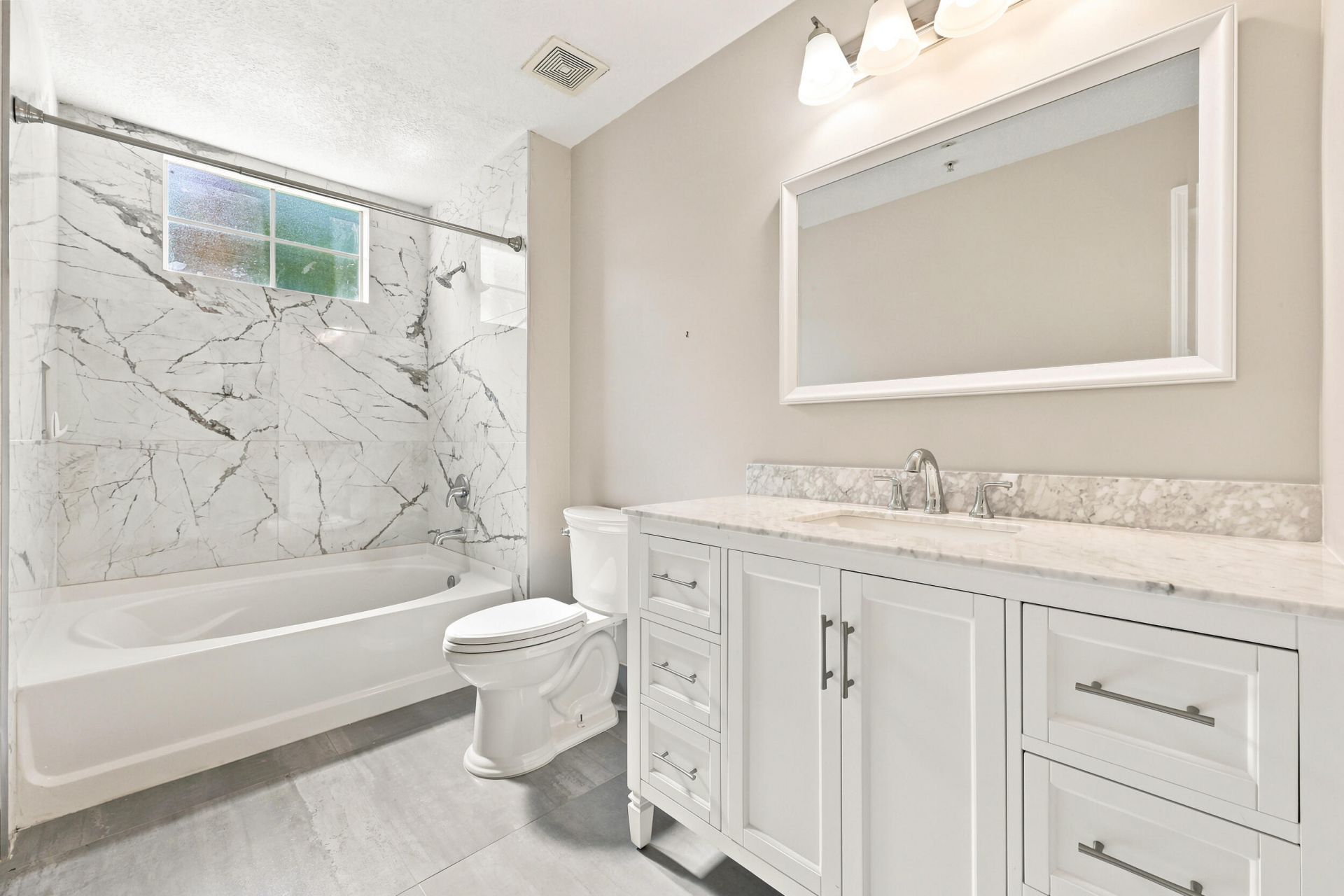 9857 Baywinds Drive, Unit 9112, West Palm Beach, FL 33411 Photo