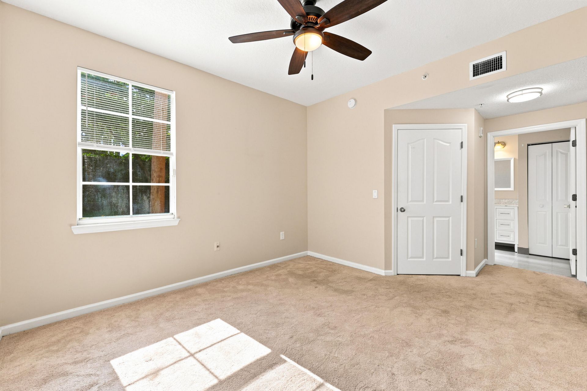 9857 Baywinds Drive, Unit 9112, West Palm Beach, FL 33411 Photo