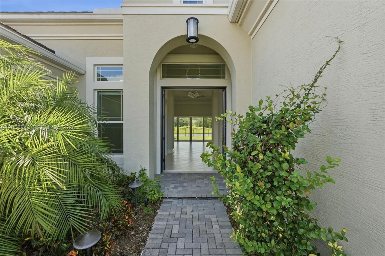 4662 Estates Cir, Westlake, FL 33470 Photo