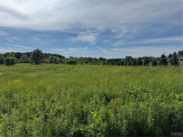 Ives Road , Marcy, NY 13403