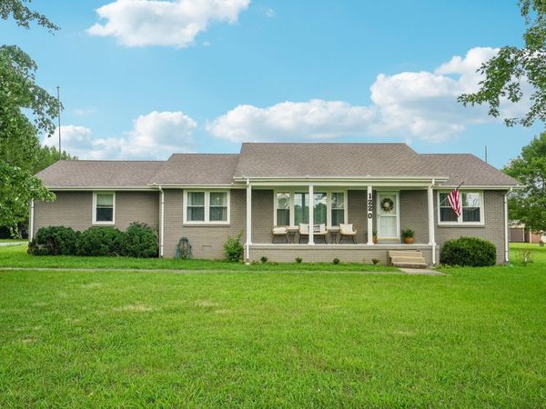 1220 Rome Pike , Lebanon, TN 37087