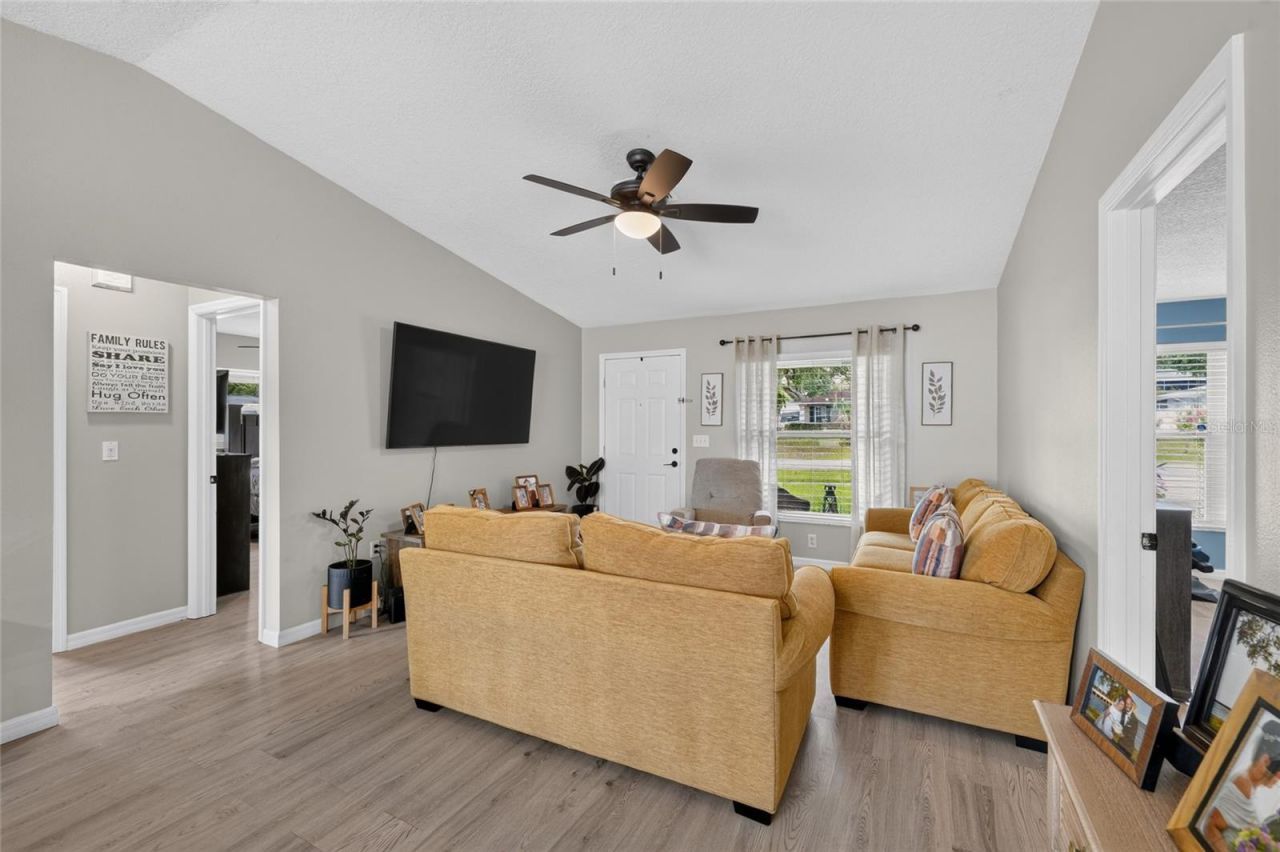 599 Magnolia Ridge Avenue , Tavares, FL 32778 Photo
