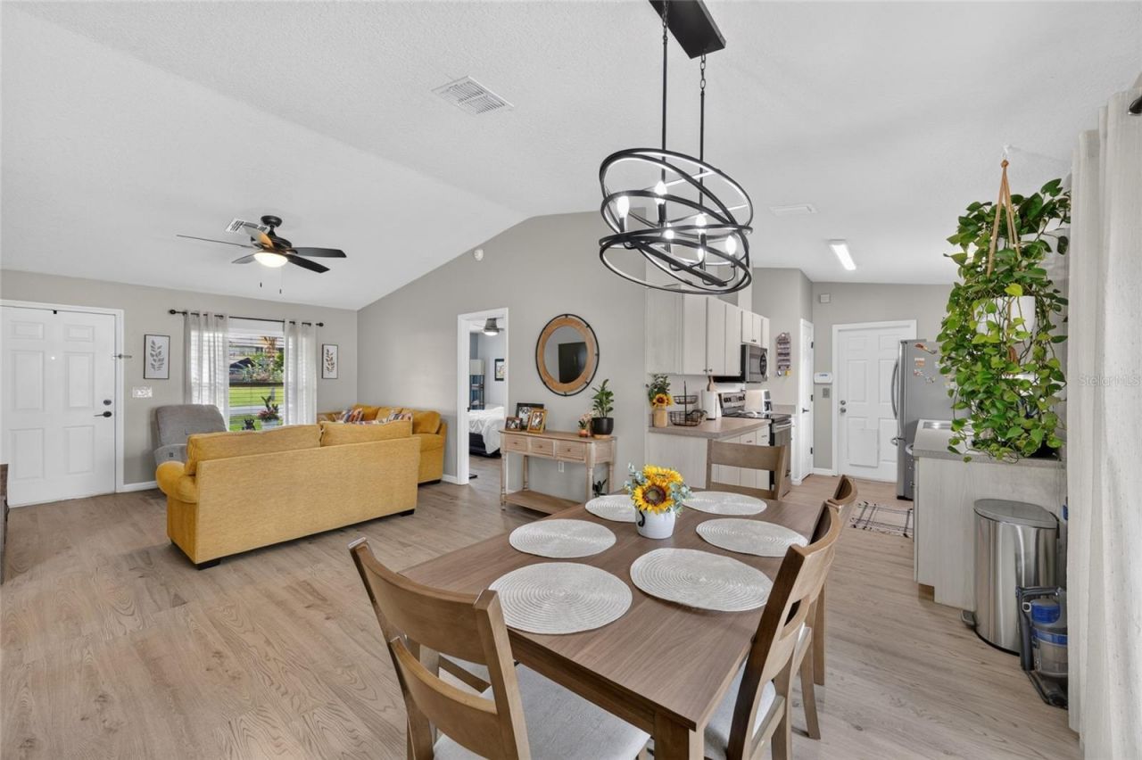 599 Magnolia Ridge Avenue , Tavares, FL 32778 Photo