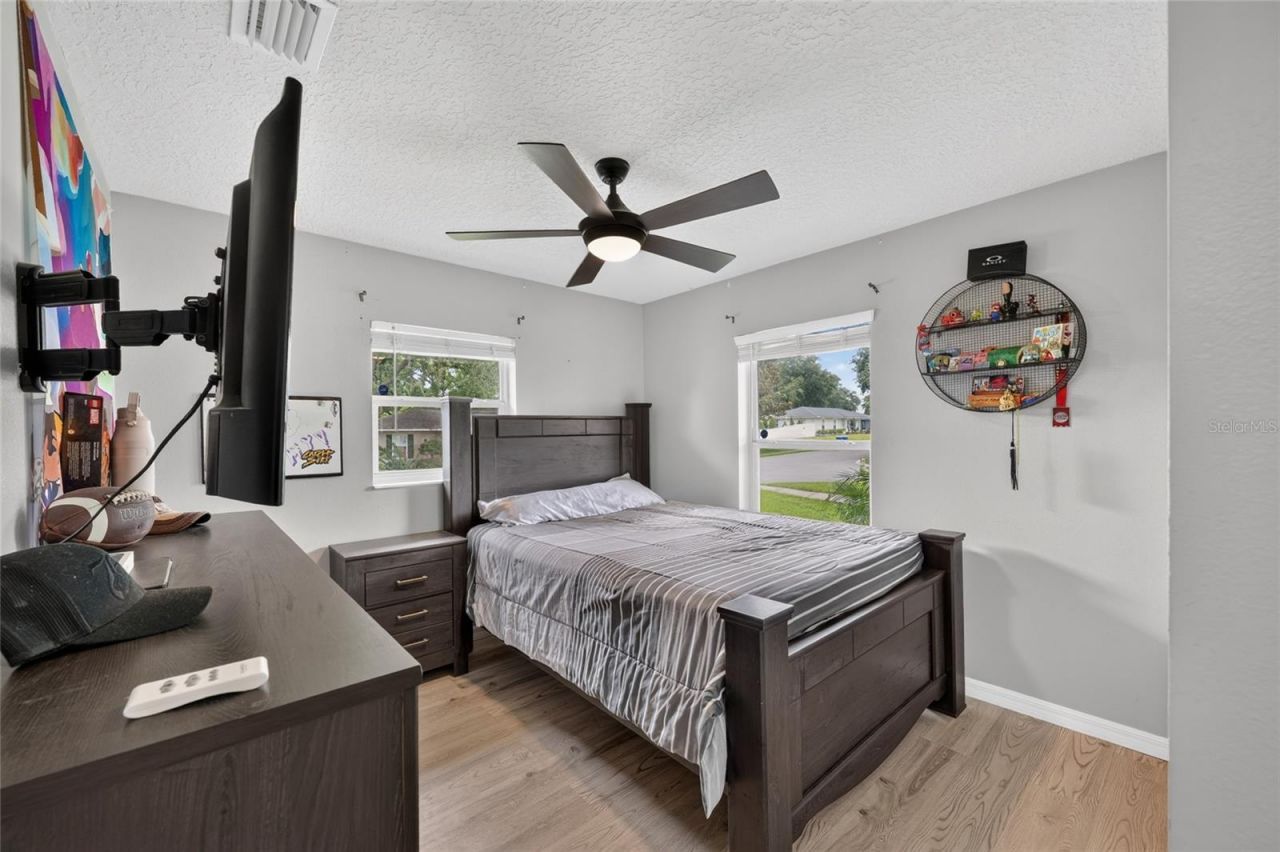 599 Magnolia Ridge Avenue , Tavares, FL 32778 Photo