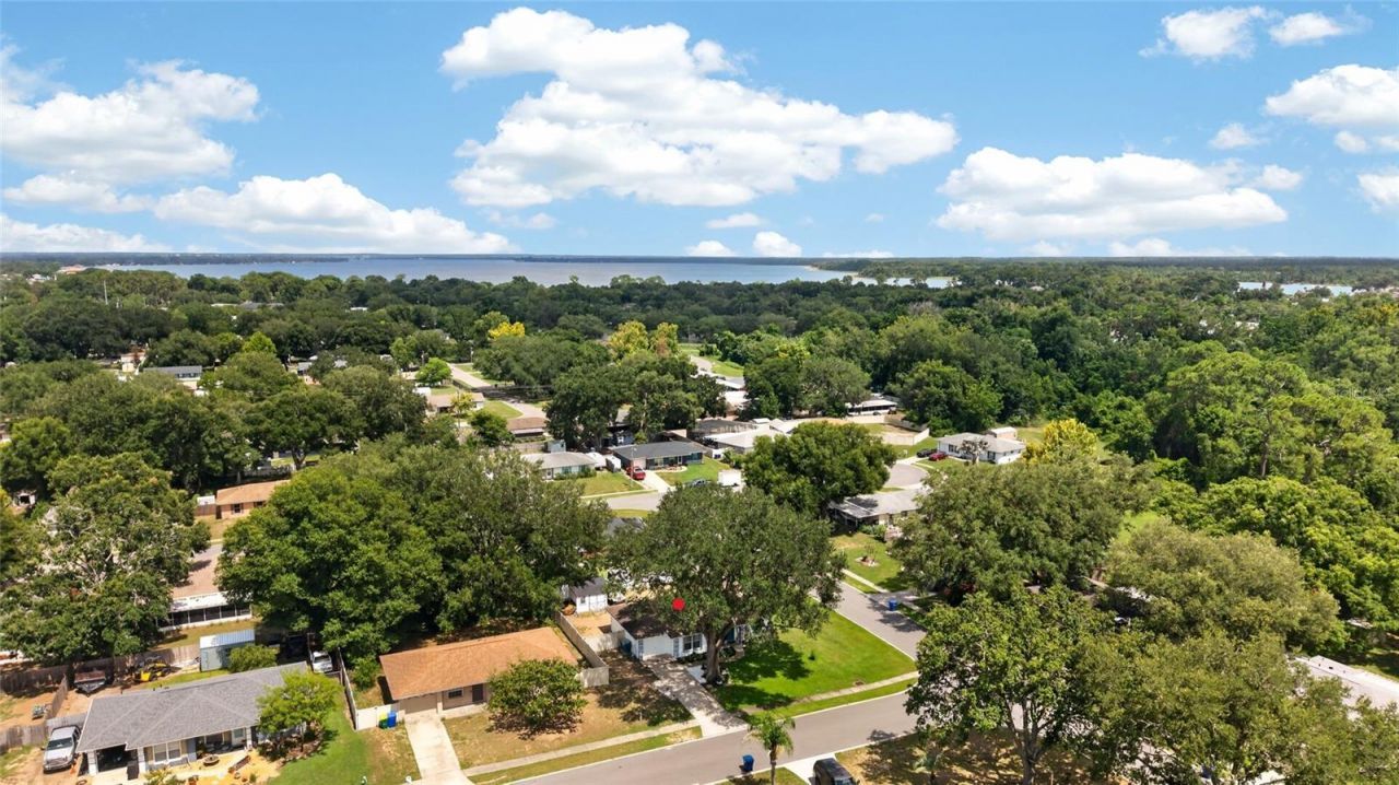 599 Magnolia Ridge Avenue , Tavares, FL 32778 Photo