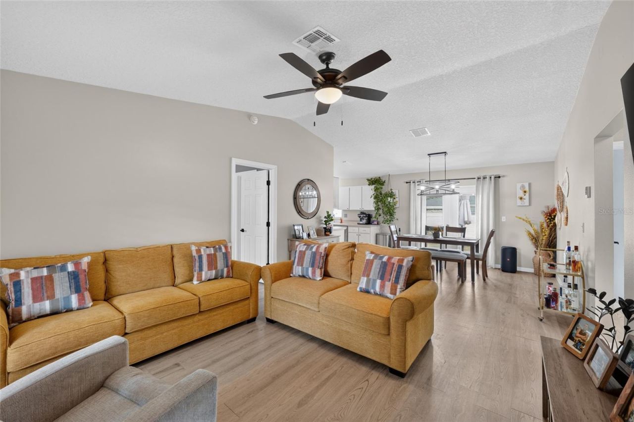 599 Magnolia Ridge Avenue , Tavares, FL 32778 Photo