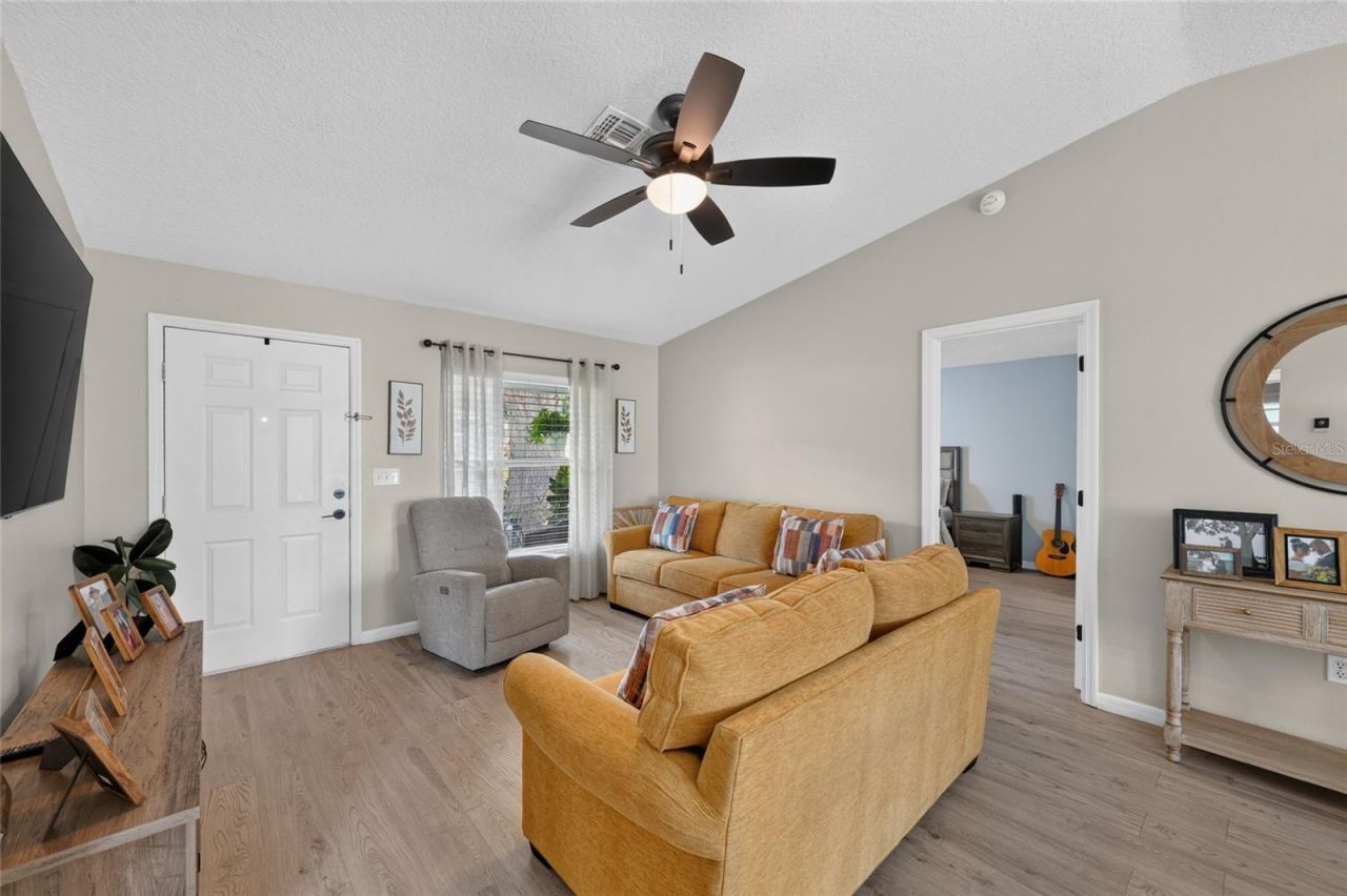 599 Magnolia Ridge Avenue , Tavares, FL 32778 Photo