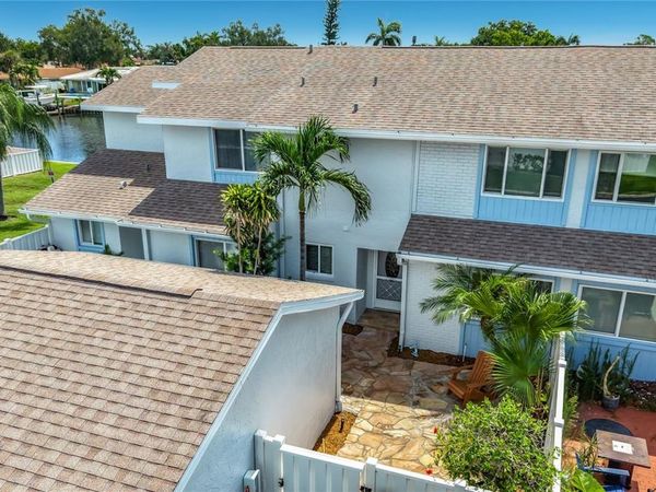 6537 CAPE HATTERAS WAY NE, Unit 2, ST PETERSBURG, FL 33702
