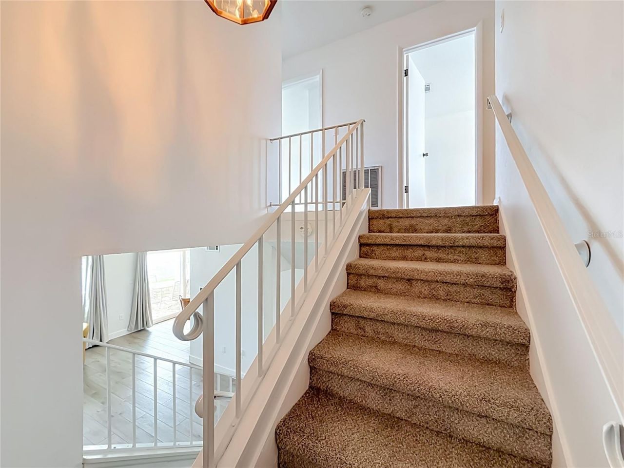 6537 Cape Hatteras Way Ne, Unit 2, Saint Petersburg, FL 33702 Photo