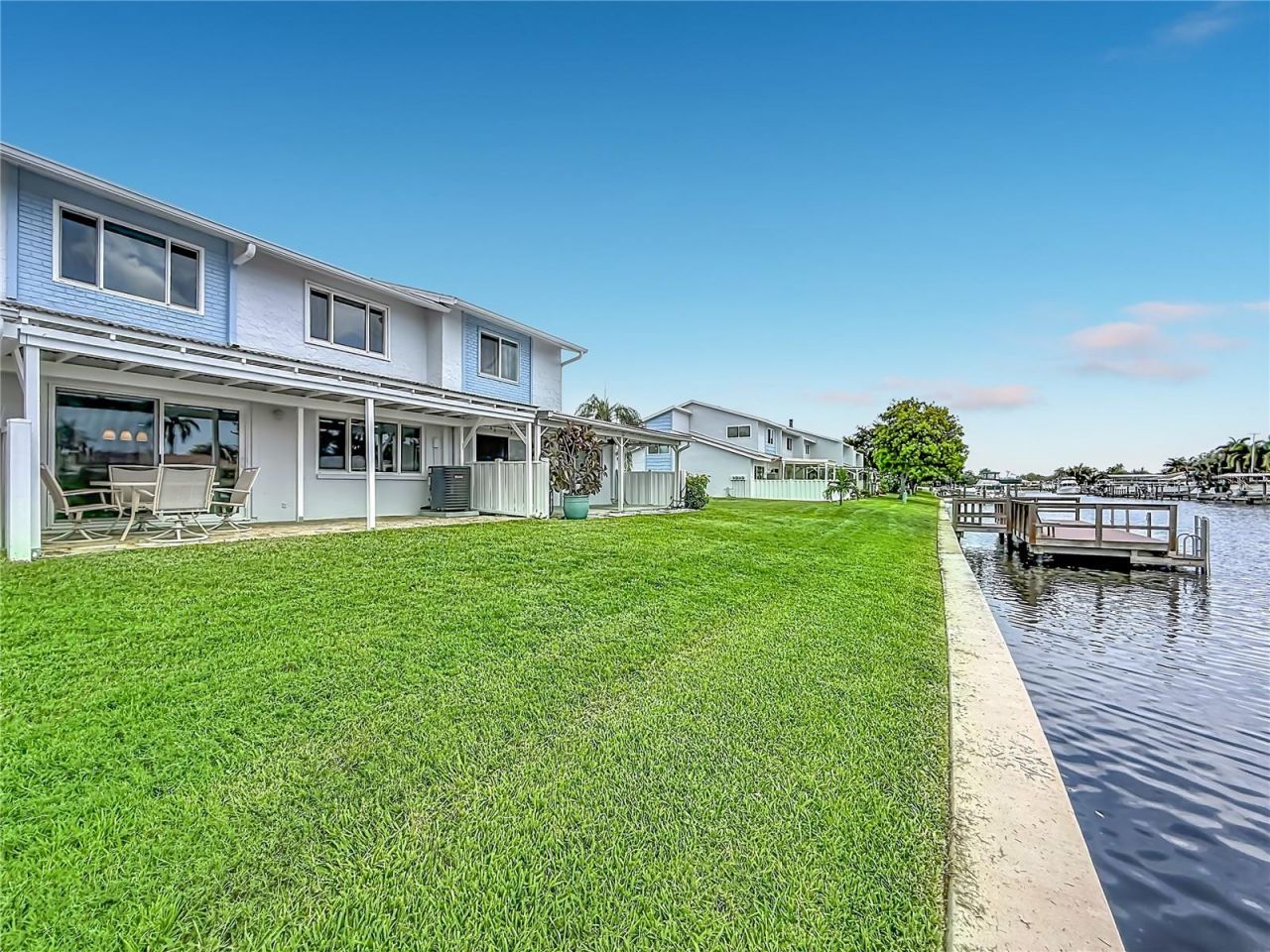 6537 Cape Hatteras Way Ne, Unit 2, Saint Petersburg, FL 33702 Photo