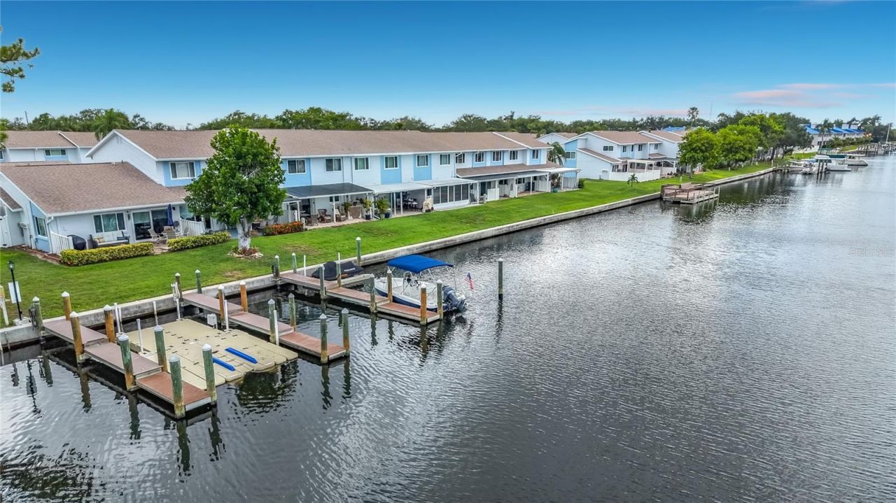 6537 Cape Hatteras Way Ne, Unit 2, Saint Petersburg, FL 33702 Photo