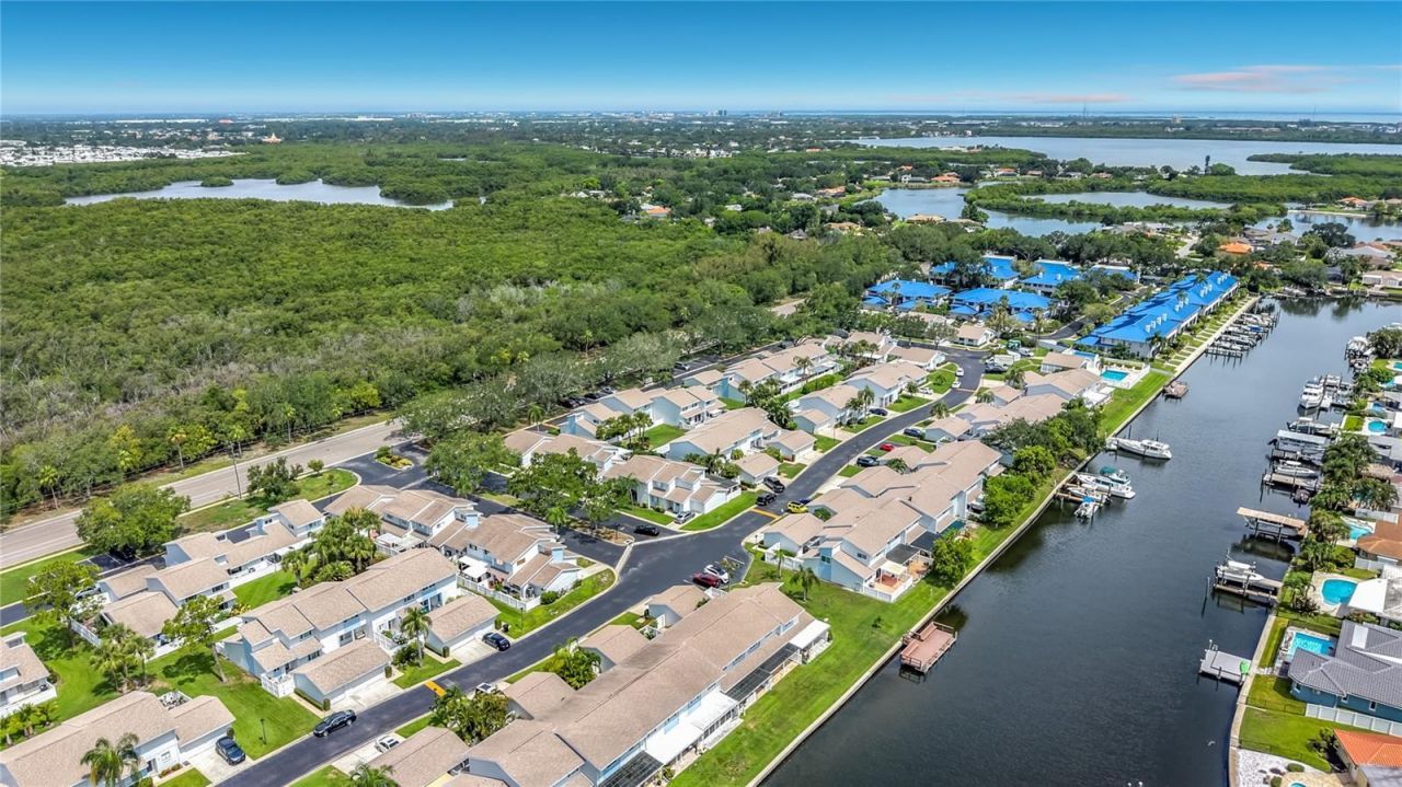 6537 Cape Hatteras Way Ne, Unit 2, Saint Petersburg, FL 33702 Photo