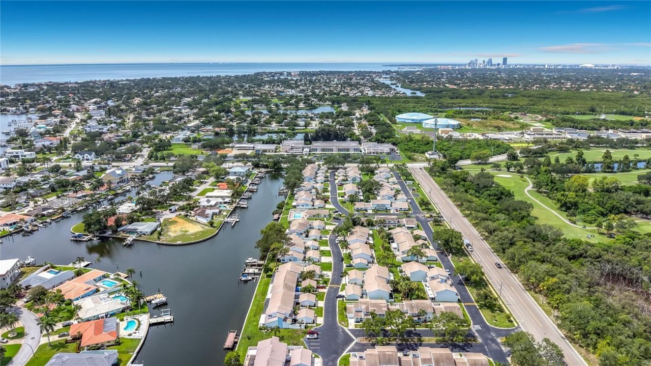 6537 Cape Hatteras Way Ne, Unit 2, Saint Petersburg, FL 33702 Photo