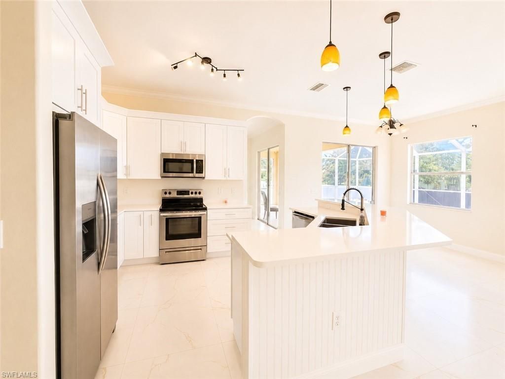200 NW 7th Ter, Cape Coral, FL 33993 Photo