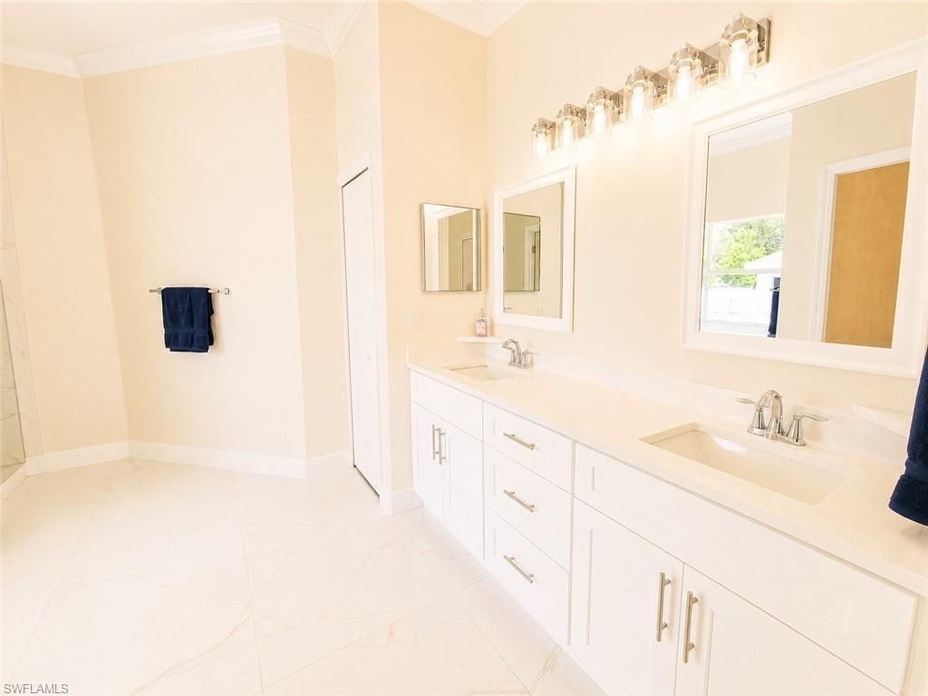 200 NW 7th Ter, Cape Coral, FL 33993 Photo
