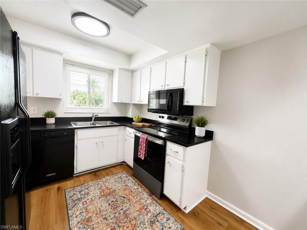 2079 Barkeley Ln, Unit 13, Fort Myers, FL 33907 Photo