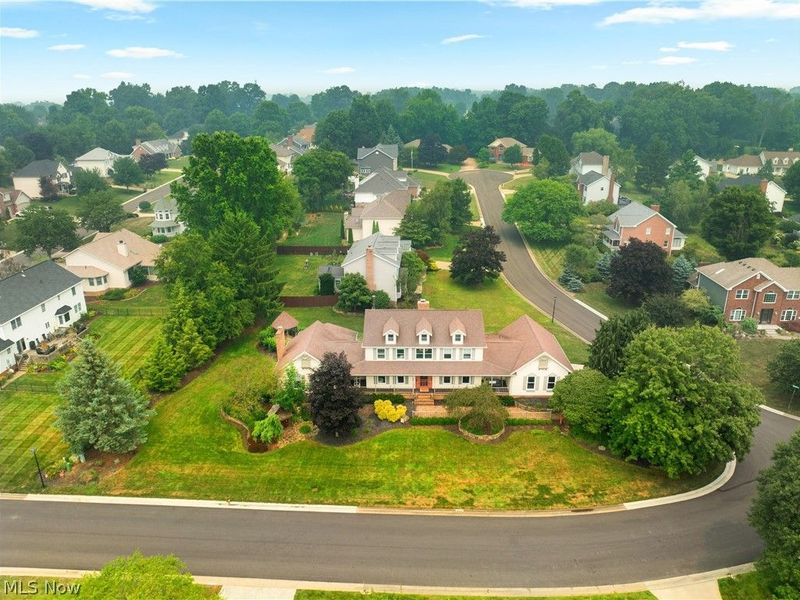 6741 Thornbriar Street NW, Canton, OH 44718 Photo 2