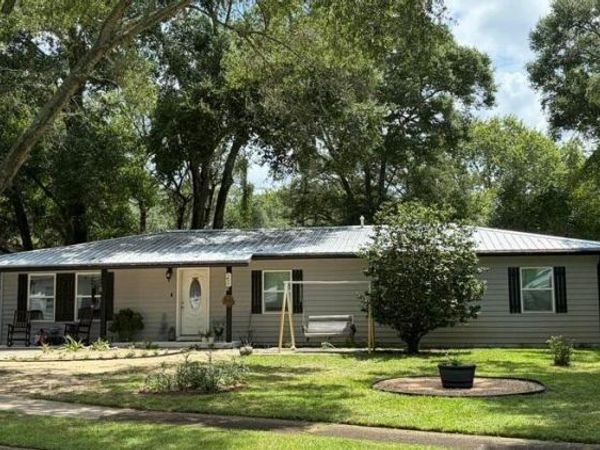 500 Dona Avenue, Fort Walton Beach, FL 32547