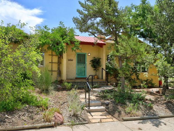 300 Tulane Place NE, Albuquerque, NM 87106