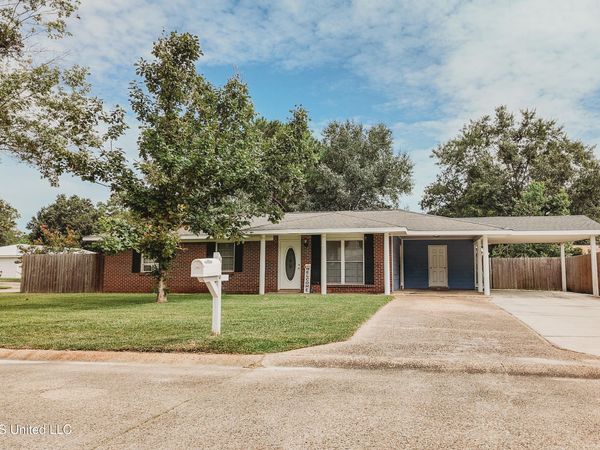 686 Atwood Drive, D'Iberville, MS 39540