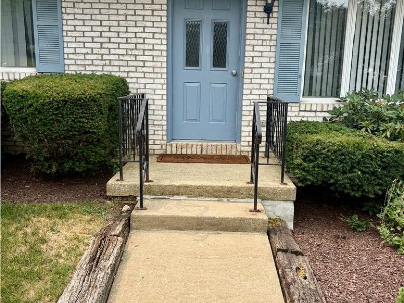 6218 Island Drive NW, Canton, OH 44718 Photo 3