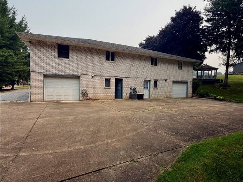 6218 Island Drive NW, Canton, OH 44718 Photo 36