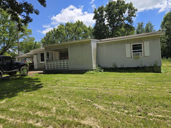 22 Thomasville Road , Buffalo, MO 65622