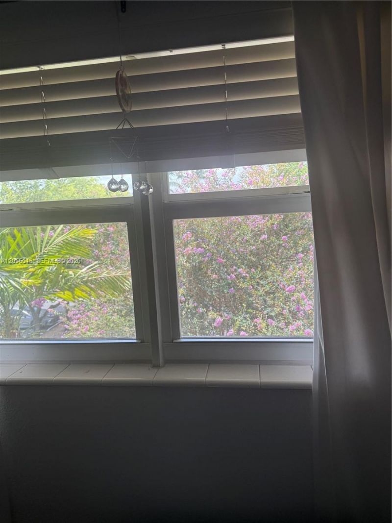 6709 N Kendall Dr, Unit 220, Pinecrest, FL 33156 Photo