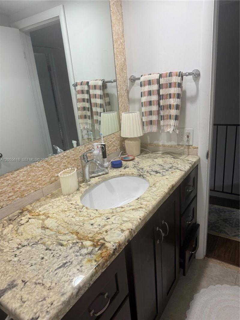 6709 N Kendall Dr, Unit 220, Pinecrest, FL 33156 Photo