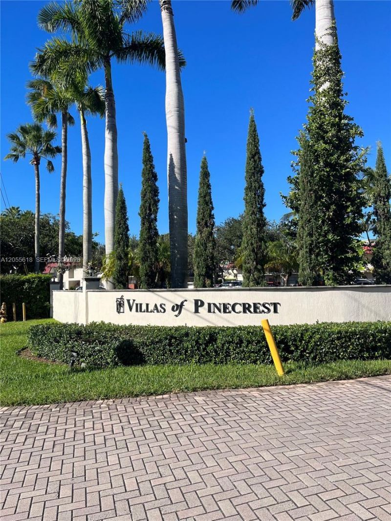 6709 N Kendall Dr, Unit 220, Pinecrest, FL 33156 Photo