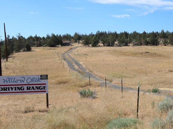1120 SE McTaggart Road, Madras, OR 97741