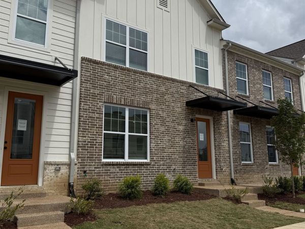 3049 PORTAGE DR, Bartlett, TN 38135
