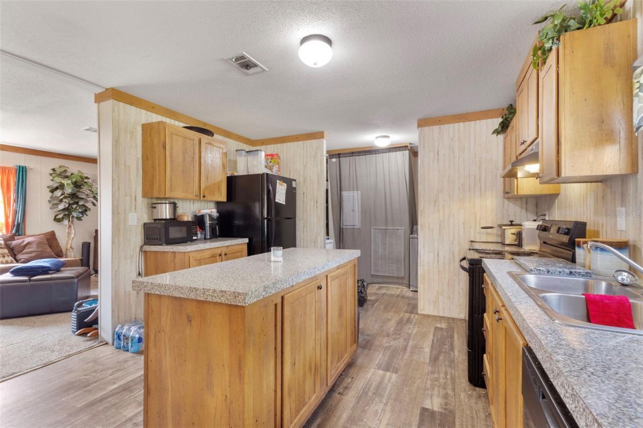 390 NE 137th Avenue , Williston, FL 32696 Photo